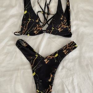 5 bikinis